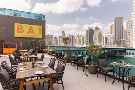 Spojené arabské emiráty Dubaj Radisson Blu Hotel, Dubai Canal View 5 dňový pobyt Bez stravy Letecky Letisko: Praha November 2026 (16/11/26-20/11/26)