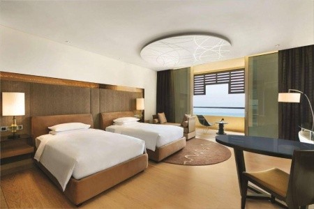 Spojené arabské emiráty Abu Dhabi Park Hyatt Abu Dhabi Hotel And Villas 8 dňový pobyt Raňajky Letecky Letisko: Praha November 2026 (11/11/26-18/11/26)