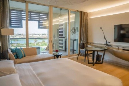 Spojené arabské emiráty Abu Dhabi Park Hyatt Abu Dhabi Hotel And Villas 8 dňový pobyt Raňajky Letecky Letisko: Praha November 2026 (11/11/26-18/11/26)