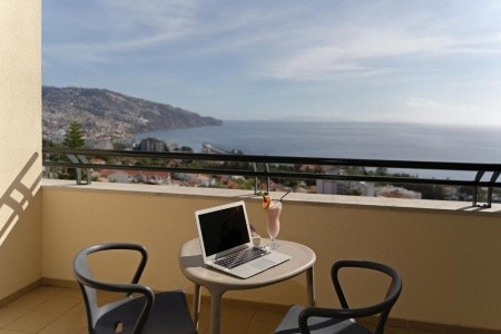 Madeira Funchal Madeira Panoramico 10 dňový pobyt Raňajky Letecky Letisko: Budapešť January 2027 (13/01/27-22/01/27)