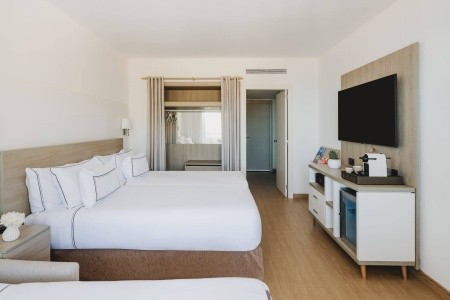 Španielsko Katalánsko Melia Sitges 4 dňový pobyt Raňajky Letecky Letisko: Praha September 2026 ( 6/09/26- 9/09/26)