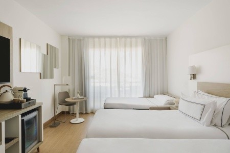 Španielsko Katalánsko Melia Sitges 4 dňový pobyt Raňajky Letecky Letisko: Praha September 2026 ( 6/09/26- 9/09/26)