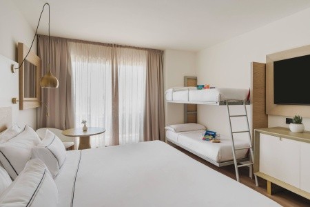Španielsko Katalánsko Melia Sitges 4 dňový pobyt Raňajky Letecky Letisko: Praha September 2026 ( 6/09/26- 9/09/26)