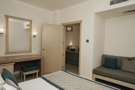 Egypt Hurghada Iberotel Casa Del Mar Resort 10 dňový pobyt Ultra All inclusive Letecky Letisko: Praha September 2026 (25/09/26- 4/10/26)