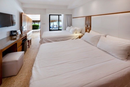 Viva Wyndham Dominicus Beach - 40