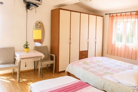 Chorvátsko Makarská riviéra Apartmány Rudež I 10 dňový pobyt Polpenzia Autobus September 2026 ( 6/09/26-15/09/26)