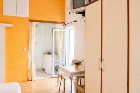 Chorvátsko Makarská riviéra Apartmány Rudež I 10 dňový pobyt Polpenzia Autobus September 2026 ( 6/09/26-15/09/26)