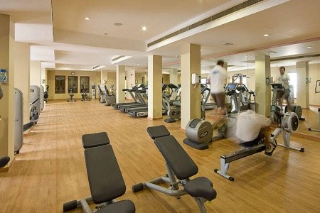 Spojené arabské emiráty Fujairah Miramar Al Aqah Beach Resort 7 dňový pobyt Polpenzia Letecky Letisko: Praha October 2026 (13/10/26-19/10/26)