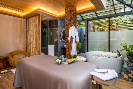 Thajsko Phuket Sinae Phuket Luxury (Ratsada) 12 dňový pobyt Raňajky Letecky Letisko: Praha June 2026 (29/06/26-10/07/26)