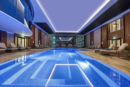 Spojené arabské emiráty Dubaj Dukes The Palm Royal Hideaway 5 dňový pobyt Raňajky Letecky Letisko: Praha October 2026 (23/10/26-27/10/26)