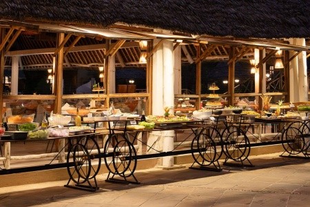 Zanzibar Kiwengwa Neptune Pwani Beach Resort & Spa 13 dňový pobyt All Inclusive Letecky Letisko: Viedeň December 2026 ( 8/12/26-20/12/26)
