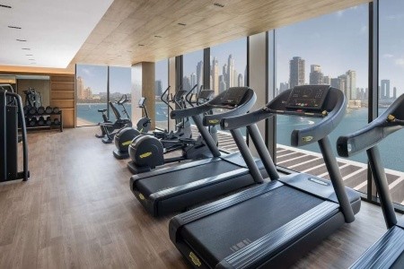 Spojené arabské emiráty Dubaj Radisson Beach Resort Palm Jumeirah 7 dňový pobyt Raňajky Letecky Letisko: Krakov June 2027 (26/06/27- 2/07/27)