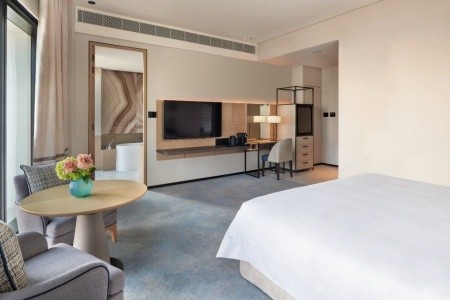 Spojené arabské emiráty Dubaj Address Beach Resort 7 dňový pobyt Polpenzia Letecky Letisko: Praha September 2026 ( 4/09/26-10/09/26)