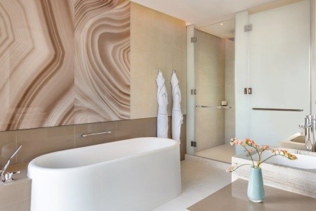 Spojené arabské emiráty Dubaj Address Beach Resort 7 dňový pobyt Polpenzia Letecky Letisko: Praha September 2026 ( 4/09/26-10/09/26)