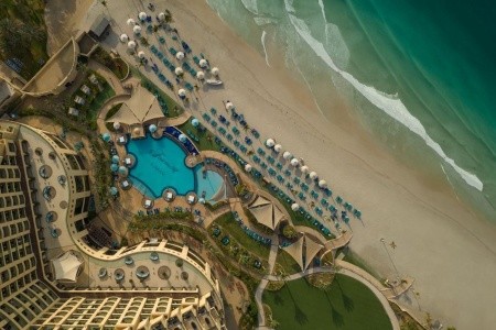 Spojené arabské emiráty Ajman Fairmont Ajman 5 dňový pobyt Raňajky Letecky Letisko: Krakov June 2027 (28/06/27- 2/07/27)