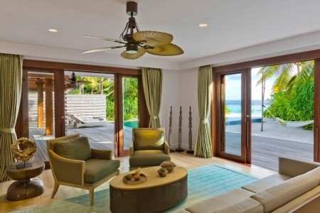 Dusit Thani Maldives - 14
