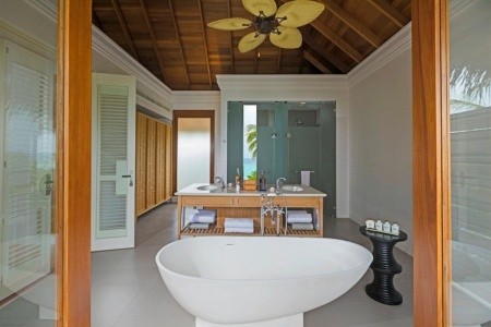 Dusit Thani Maldives - 15