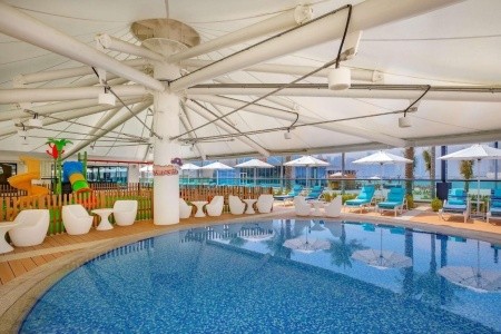 Spojené arabské emiráty Dubaj Hilton Dubai Palm Jumeirah 7 dňový pobyt Raňajky Letecky Letisko: Praha June 2027 (24/06/27-30/06/27)
