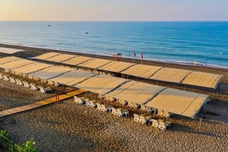 Crystal Boutique Beach Resort & Spa - 4