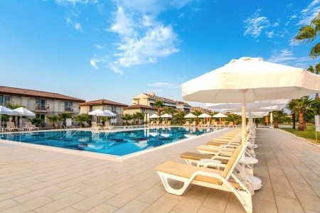 Crystal Boutique Beach Resort & Spa - 6