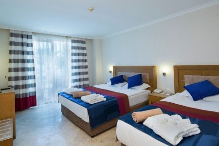 Crystal Boutique Beach Resort & Spa - 11