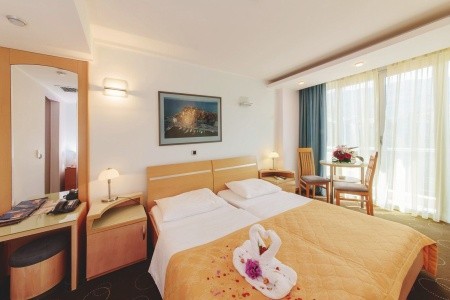 Montenegro Beach Resort - 9