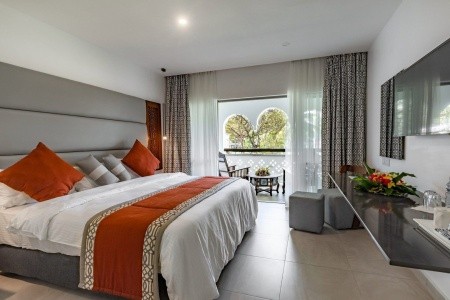 Southern Palms Beach Resort - 9