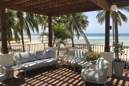 Coconut Court Beach Resort - 3