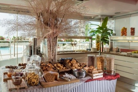 Baia Del Mar Beach Boutique - 13