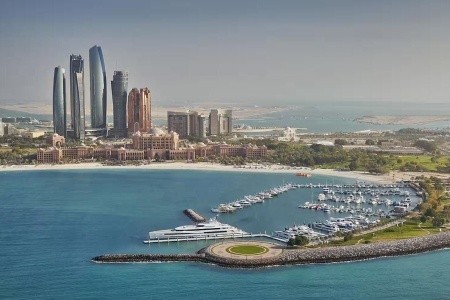 Spojené arabské emiráty Abu Dhabi Emirates Palace Kempinski 12 dňový pobyt Raňajky Letecky Letisko: Praha September 2026 ( 3/09/26-14/09/26)