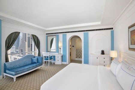 Spojené arabské emiráty Dubaj Al Habtoor Grand Resort, Autograph Collection 8 dňový pobyt Polpenzia Letecky Letisko: Praha January 2027 (13/01/27-20/01/27)