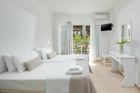 Grécko Korfu Bella Vista - Apartmány A Studia 6 dňový pobyt Raňajky Letecky Letisko: Praha October 2026 (13/10/26-18/10/26)