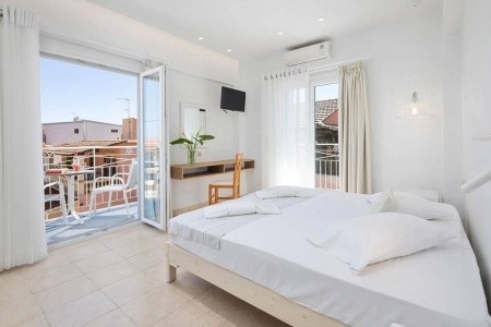 Grécko Korfu Bella Vista - Apartmány A Studia 6 dňový pobyt Raňajky Letecky Letisko: Praha October 2026 (13/10/26-18/10/26)