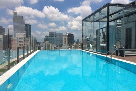 Bay Ho Chi Minh