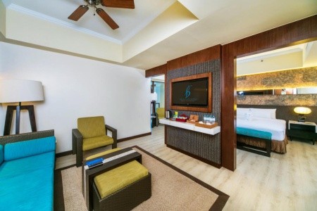 The Bellevue Resort - 6