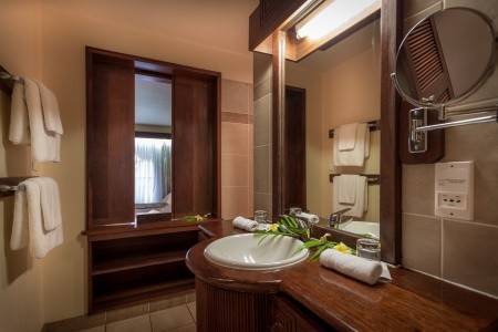 Manava Beach Resort & Spa - 11