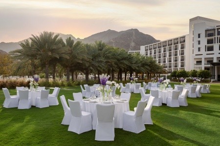 Spojené arabské emiráty Fujairah Intercontinental Fujairah Resort 8 dňový pobyt Raňajky Letecky Letisko: Praha January 2027 (13/01/27-20/01/27)