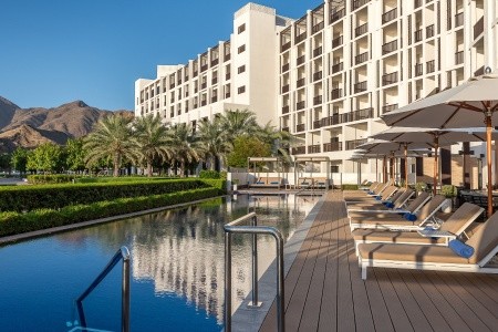 Spojené arabské emiráty Fujairah Intercontinental Fujairah Resort 8 dňový pobyt Raňajky Letecky Letisko: Praha January 2027 (13/01/27-20/01/27)