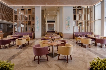 Spojené arabské emiráty Fujairah Intercontinental Fujairah Resort 8 dňový pobyt Raňajky Letecky Letisko: Praha January 2027 (13/01/27-20/01/27)