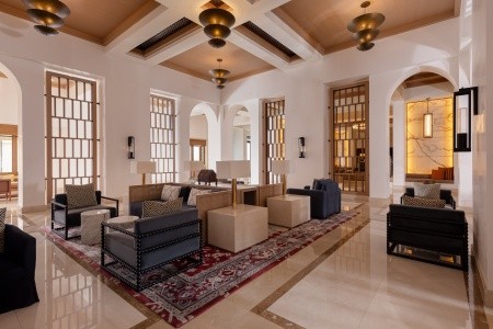 Spojené arabské emiráty Fujairah Intercontinental Fujairah Resort 8 dňový pobyt Raňajky Letecky Letisko: Praha January 2027 (13/01/27-20/01/27)
