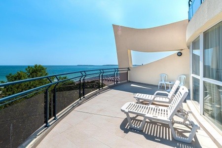 Zenith (Fiesta M & Marlin Beach)