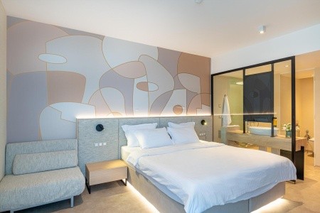 Zenith (Fiesta M & Marlin Beach)