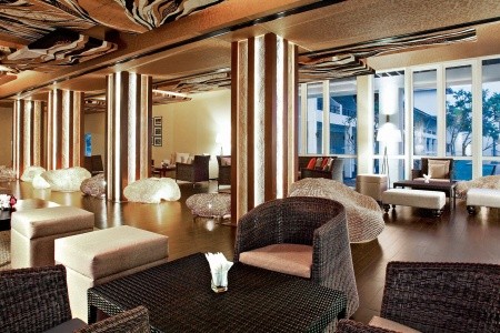 Centara Ceysands Resort & Spa