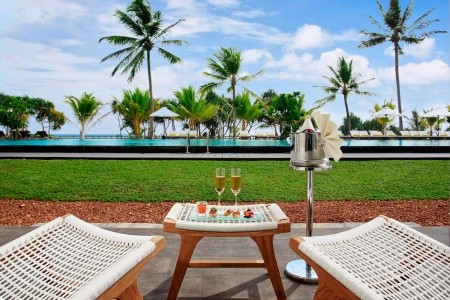 Centara Ceysands Resort & Spa