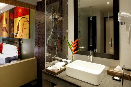 Centara Ceysands Resort & Spa