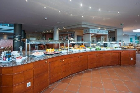 Madeira Funchal Pestana Ocean Bay 6 dňový pobyt All Inclusive Letecky Letisko: Budapešť December 2026 (21/12/26-26/12/26)