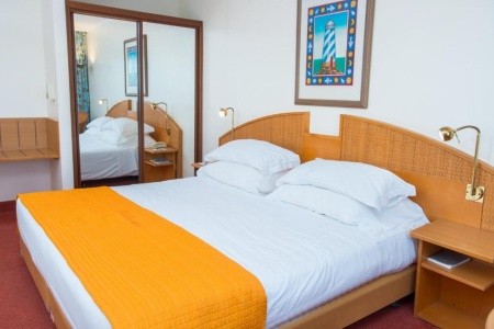 Madeira Funchal Pestana Ocean Bay 6 dňový pobyt All Inclusive Letecky Letisko: Budapešť December 2026 (21/12/26-26/12/26)