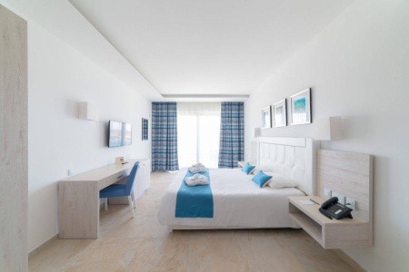 Ramla Bay - 10