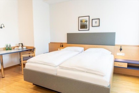 Jufa Hotel Stubenbergsee (Stubenberg)