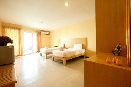 Thajsko Pattaya Jomtien Plaza Residence 14 dňový pobyt Raňajky Letecky Letisko: Praha November 2026 (23/11/26- 6/12/26)